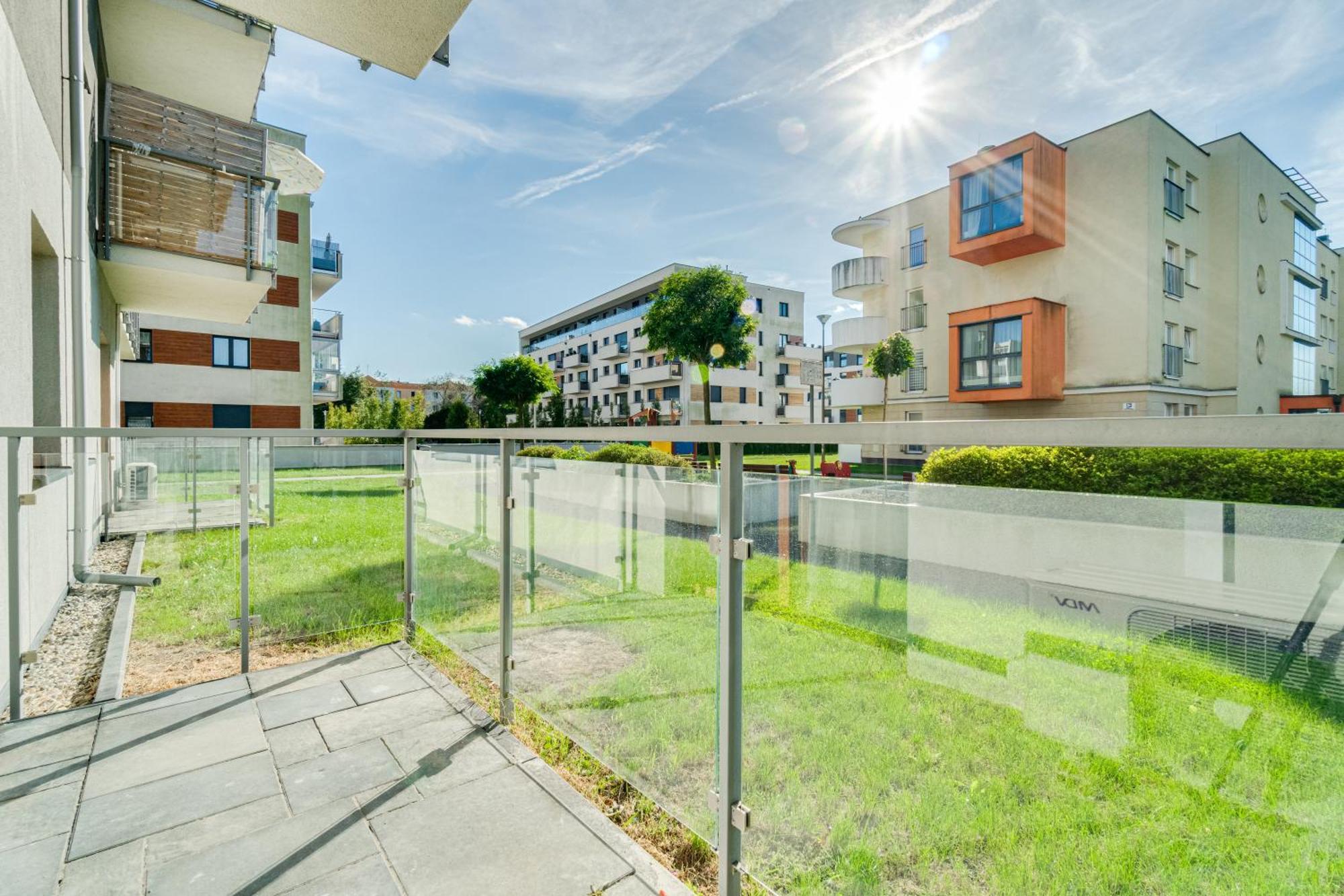 Modern Suites Koszyka 45 Opole Esterno foto