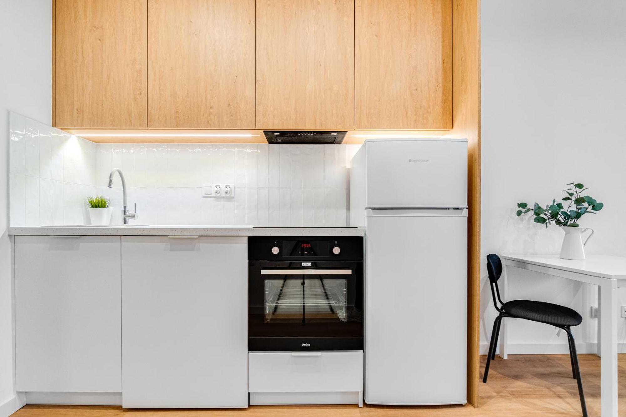 Modern Suites Koszyka 45 Opole Esterno foto